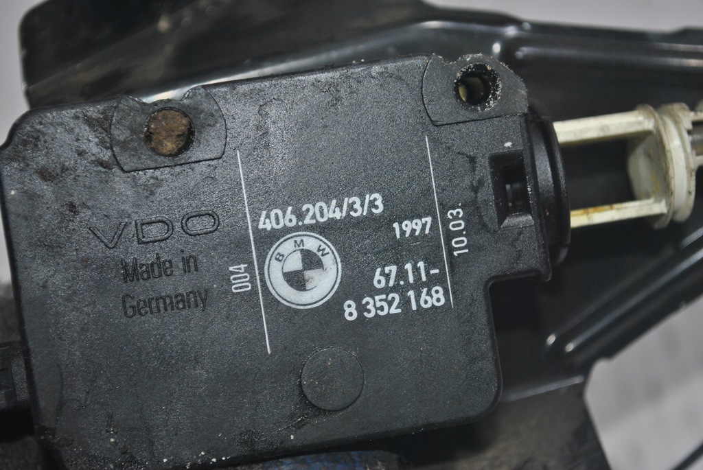 фото №5, Привід кришка заливної пального bmw e39 8352168