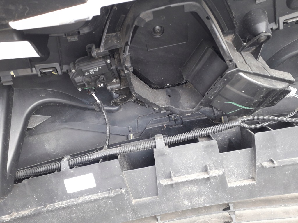 фото №10, Бампер перед renault zoe