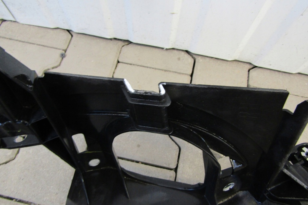 фото №9, Кронштейн кронштейн направляющая крыло правый bmw x5 e70 06-10