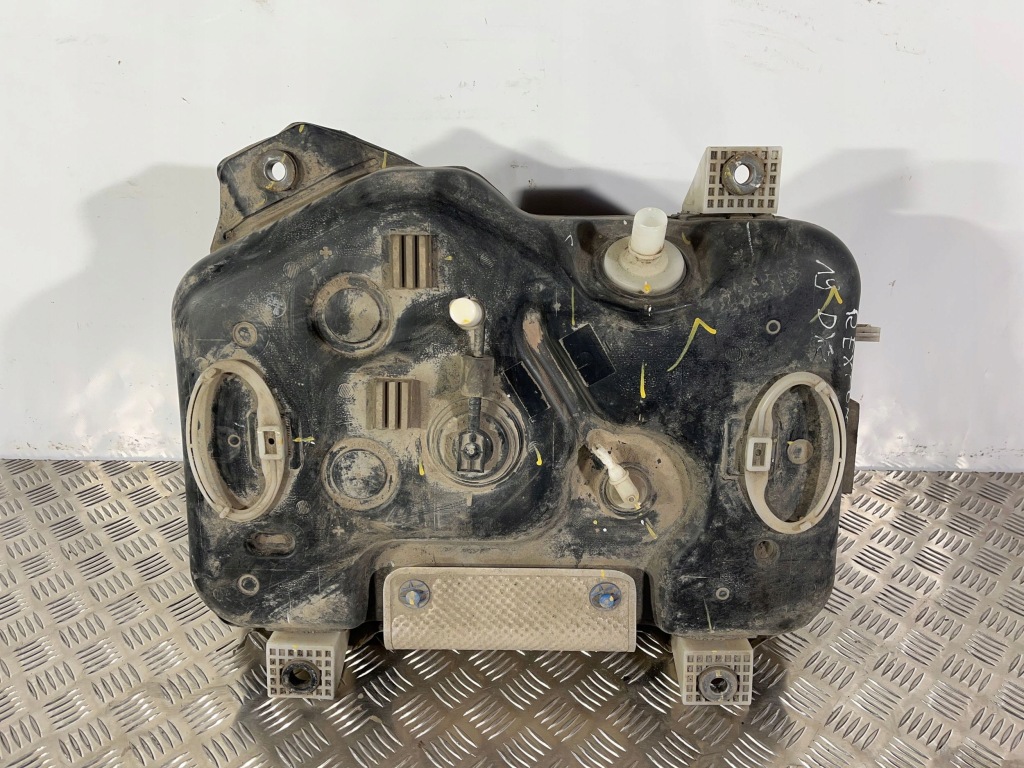 Купити 2019 ssangyong rexton бак adblue