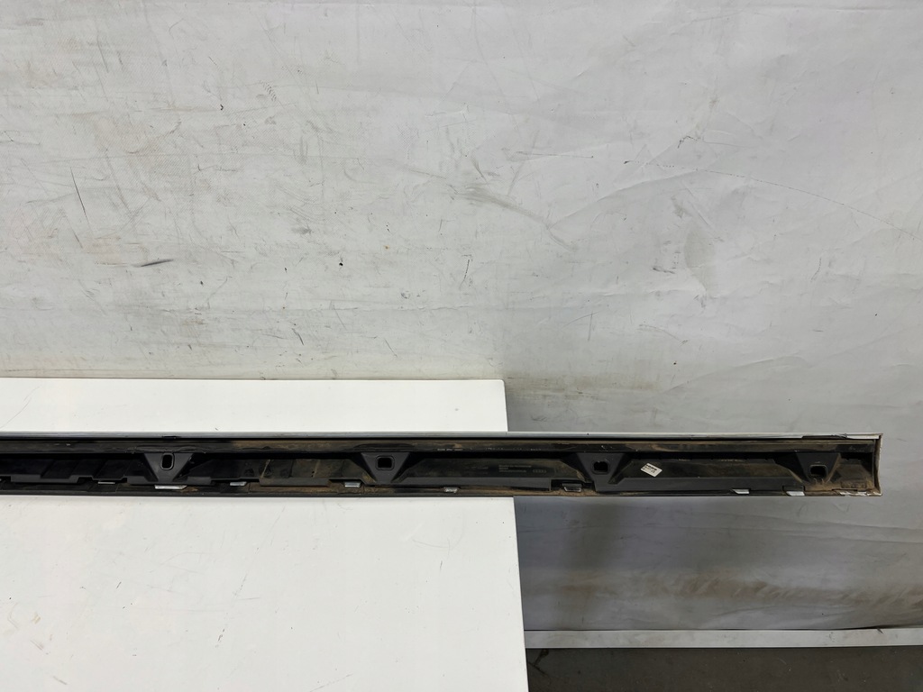 фото №8, Audi a1 8x s-line молдинг накладка поріг права 8xa854536a