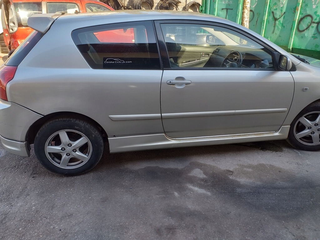 фото №9, Corolla e12 дверь правое передние перед правый 3d