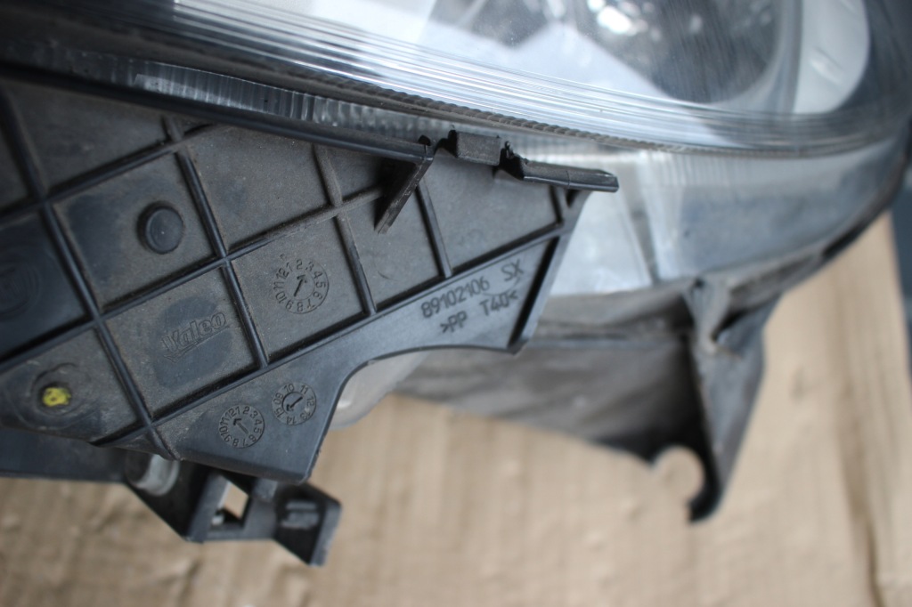Fiat punto evo 10r лампа левый перед 89102044sx Цена