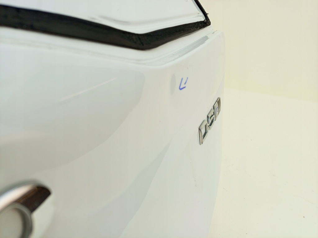 Volvo xc90 xc-90 ii 2 2014- крышка багажника крышка багажника задний  задняя Киев