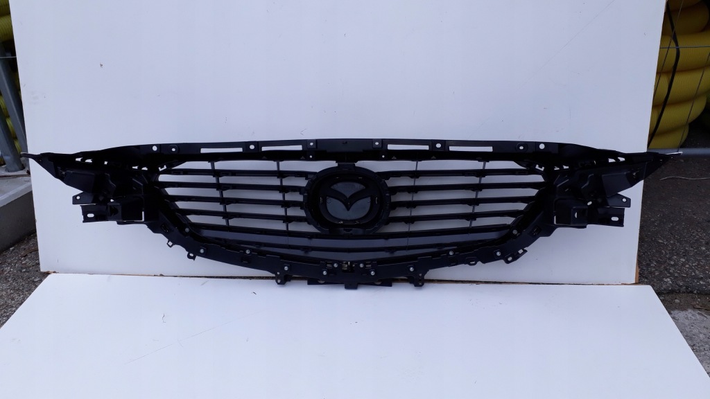 Решётка  радиатора решётка радиатора mazda 6 рестайлинг  2015- 2018r в Украине