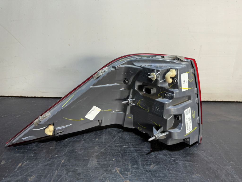 Купити Mercedes gle ml рестайлінг  w166 лампа задній задня права 15-19 led a1669065801