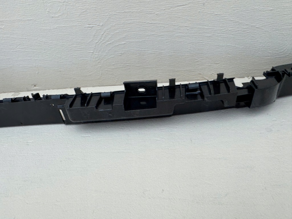 Tesla model y 22r- напрямна підсилювач бампера перед передній 1494045-00 Недорого