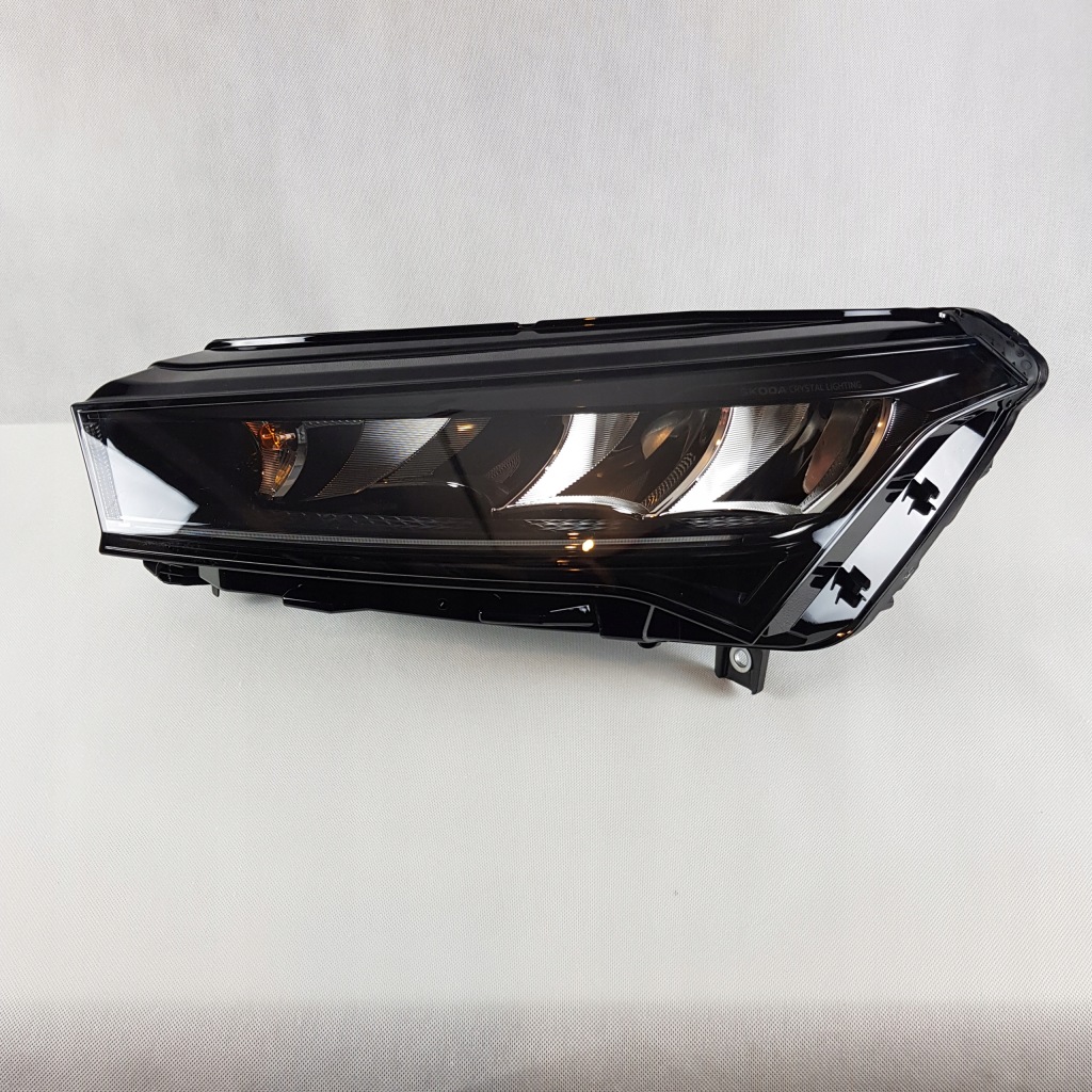фото №1, Левый full led crystal light skoda enyaq 5lb941015