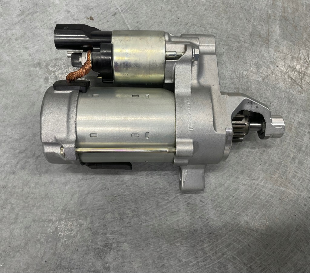 Стартер a5 8w a4 b9 2.0 tfsi a6 c8 06q911024 в Україні