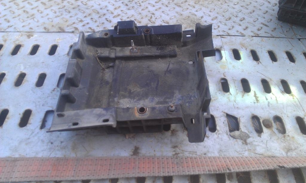 фото №1, Renault laguna ii - основание аккумулятор