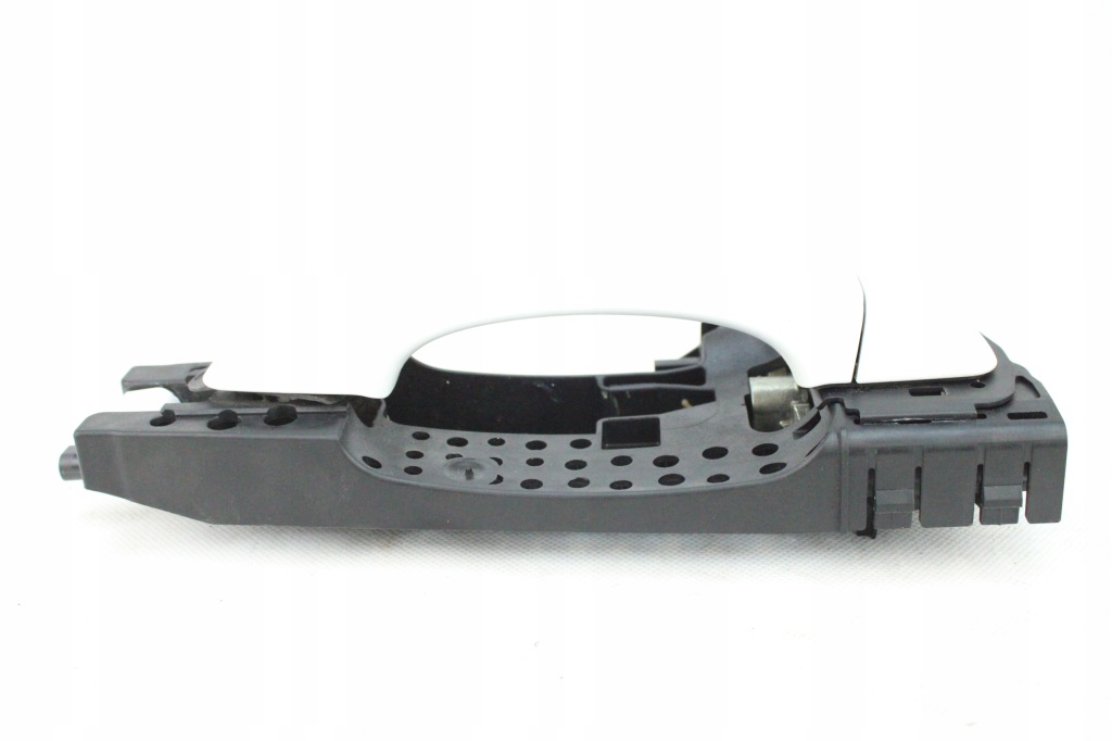 фото №3, Оригинальная ручка наружная правый перед keyless audi a5 8ta sportback ly9c