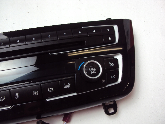 фото №3, Панель радио кондиционера bmw serii 1 f30 lift