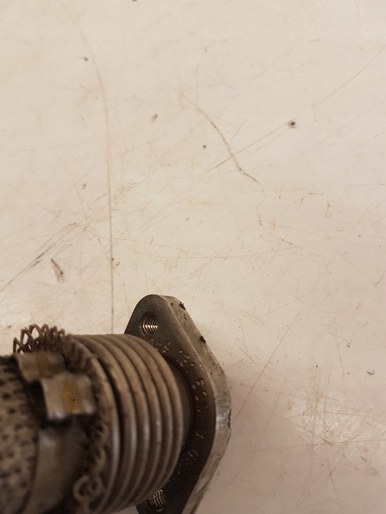 фото №3, Труба трубка egr audi a6 c6 a8 3.0 tdi 059131530b