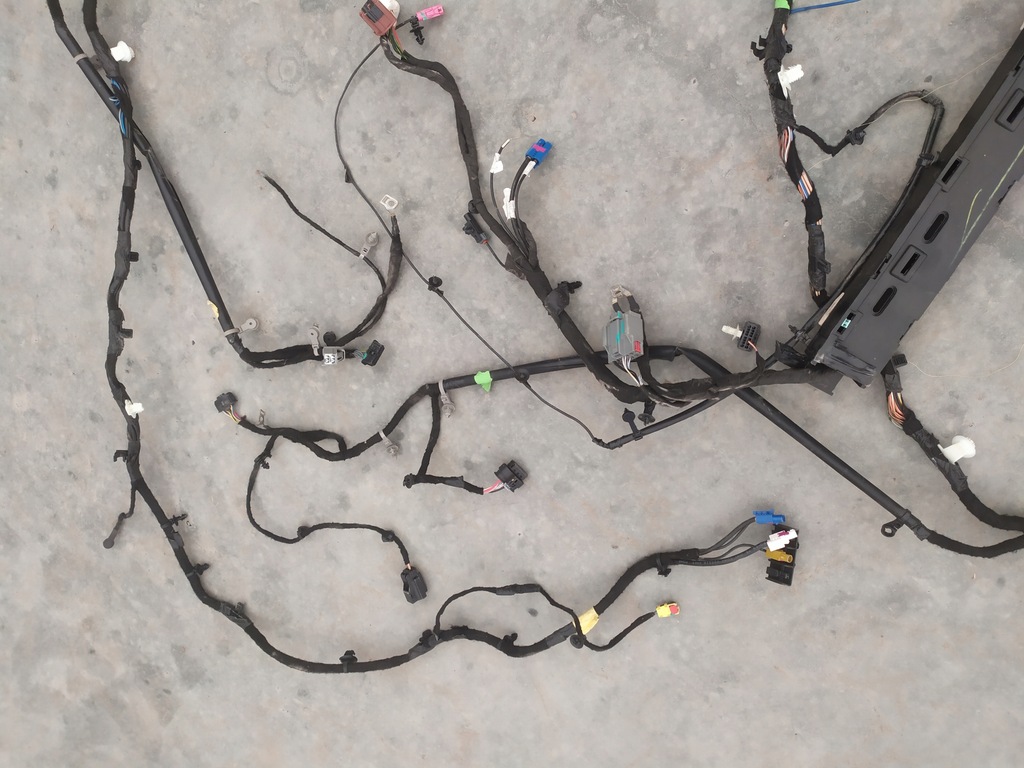 фото №7, Ram 1500 19- жгут электропроводка кабины 68410722aa