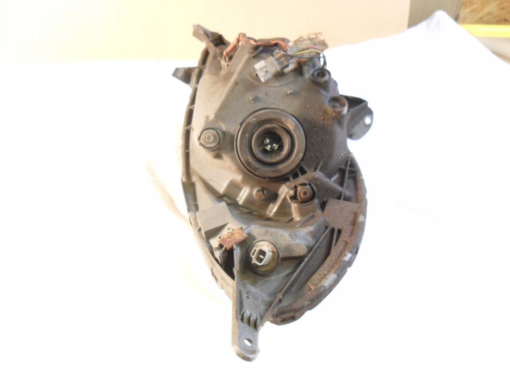 фото №14, Toyota yaris verso lift 03-06 фара лівий лампа