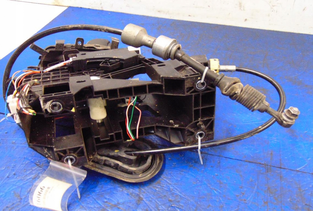 фото №5, Mercedes v-klasa w447 vito домкрат перемикання передач