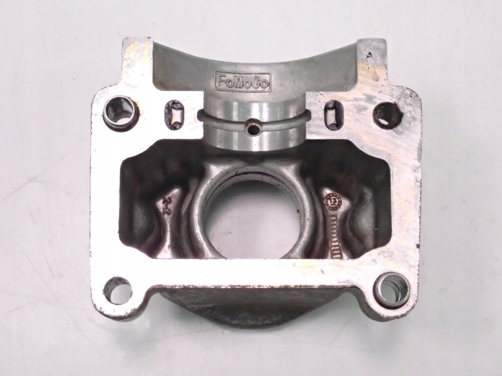 фото №1, Патрубок крышки распределительного вала ford fiesta mk7