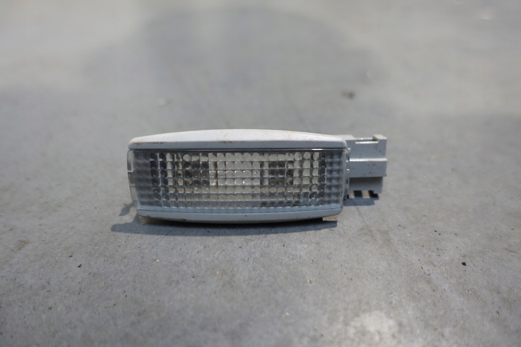 фото №1, Vw polo 6r лампа стельовий