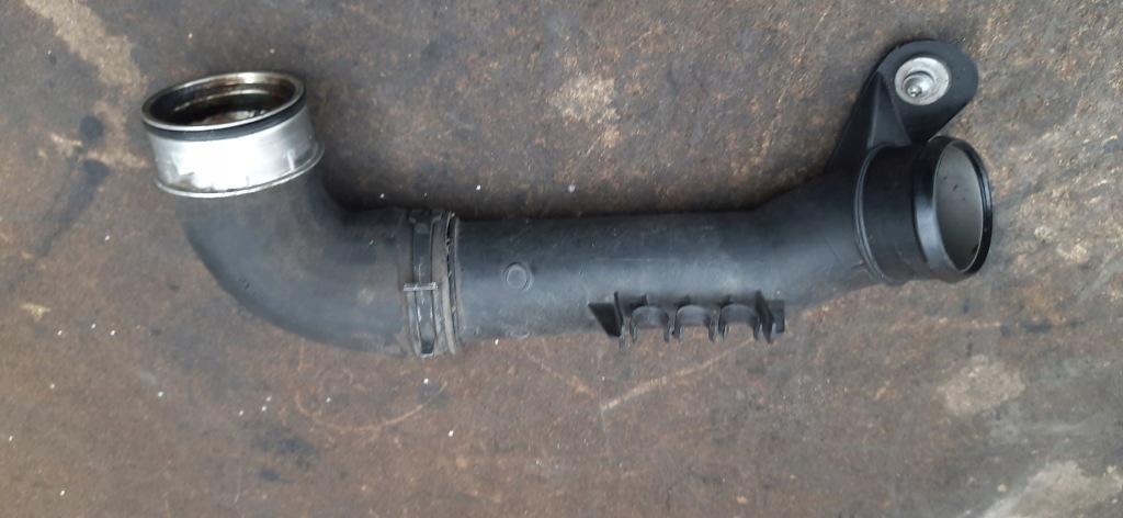 фото №5, Труба воздухозаборник воздуха 2.otdi vw passat b7 3c0145762am 3c0145770b