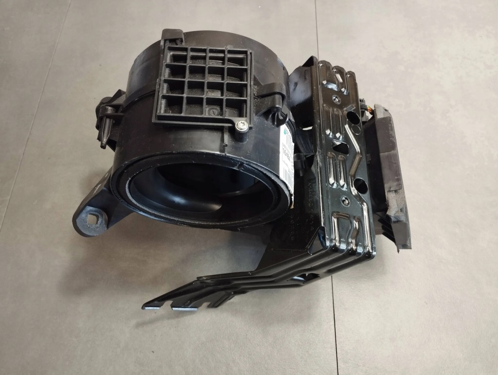 фото №1, Mercedes ml w164 корпус вентилятор задня 982748l