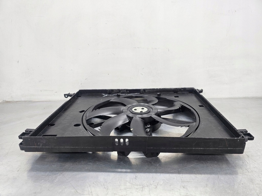 Lexus nx 2 es vii вентилятор радиатора 268500-4030 16363-25020 с Разборки