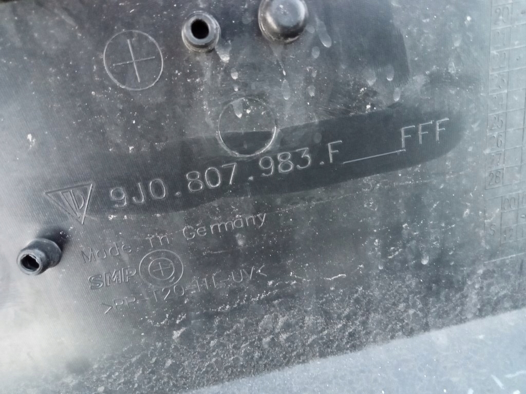 фото №12, Porsche taycan 9j0 - бампер спойлер дифузор задня 9j0807983f