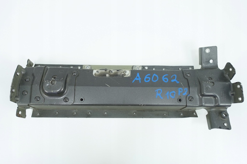 фото №1, Лонжерон porsche 991