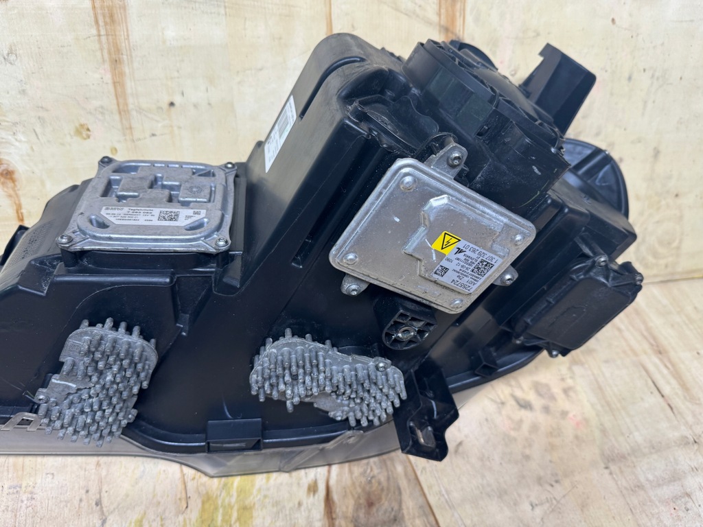 фото №13, Лампа bixenon поворотный правая 7221896 bmw x5 e70 lift