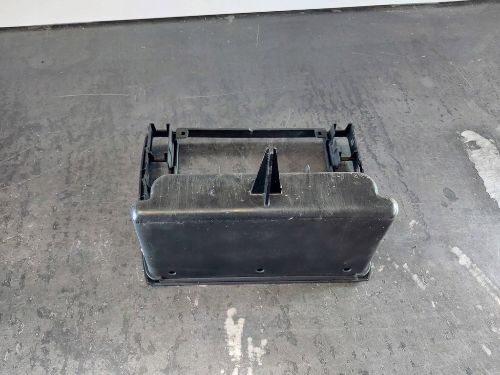 фото №12, Рамка панелі приладової панелі радіо volkswagen passat b5 3b0858069k