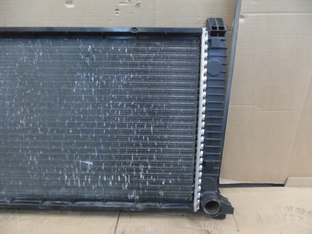 фото №8, Sprinter 903 2.9tdi радіатор wody оригінал