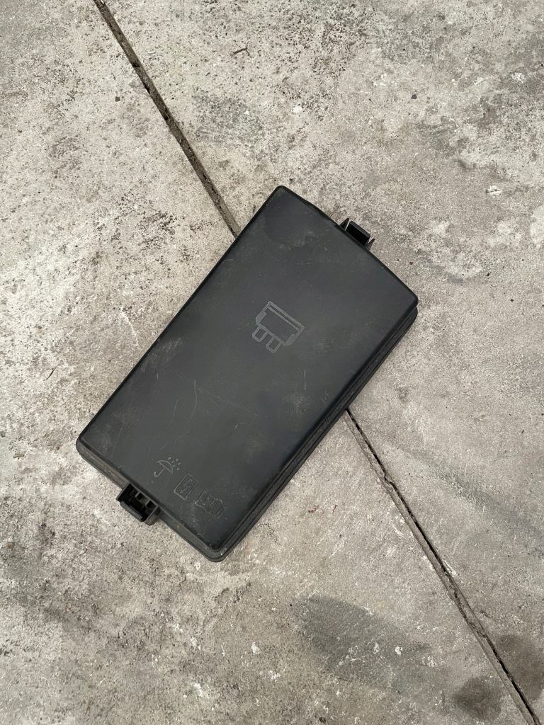 фото №1, Seat leon iii 5f защита крышка предохранителей 1.6 tdi