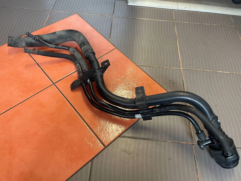 фото №5, Hyundai tucson ii труба заливна горловина пального 1.6 gdi 31030-d7000