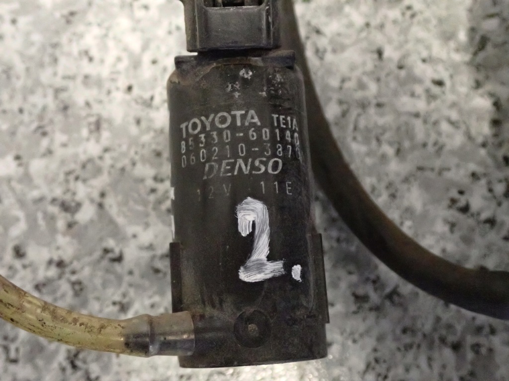 фото №6, Avensis verso помпа розпилювача перед задня