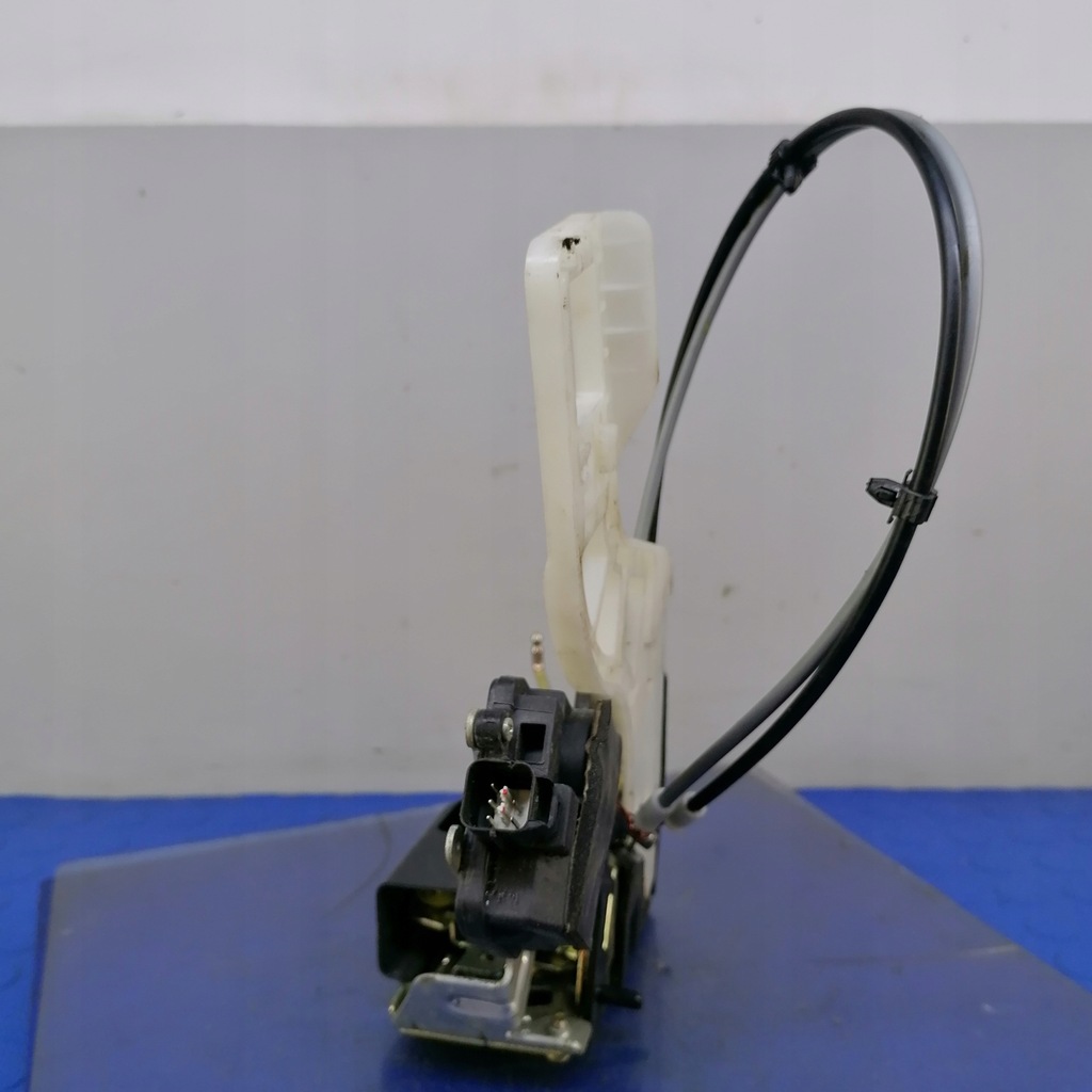 фото №4, Kia sportage ii замок дверь задняя правый 5pin