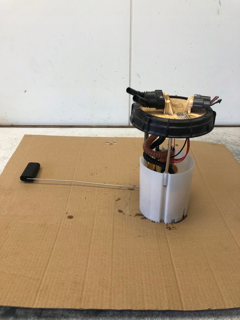 фото №1, Насос топлива renault master iii iv 172026697r