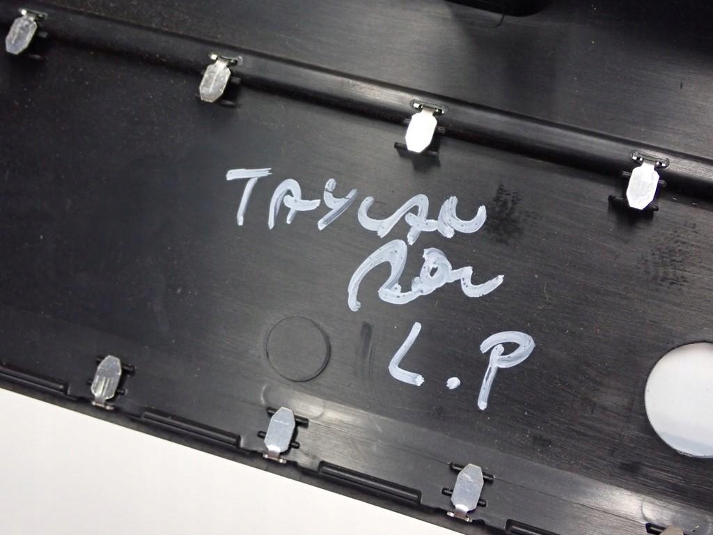 фото №11, Молдинг захист поріг лівий перед 9j1863381b porsche taycan turbo s 20r