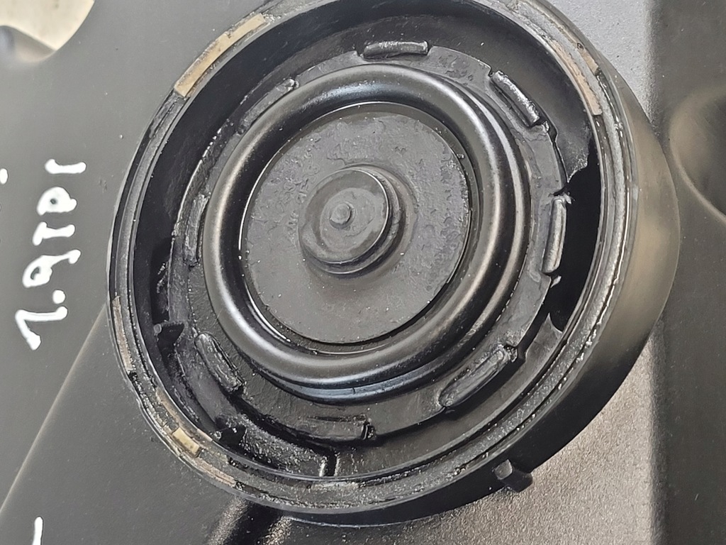 фото №5, Кришка клапанів оригінальний номер 038103469aj volkswagen bora 1.9tdi 01r.