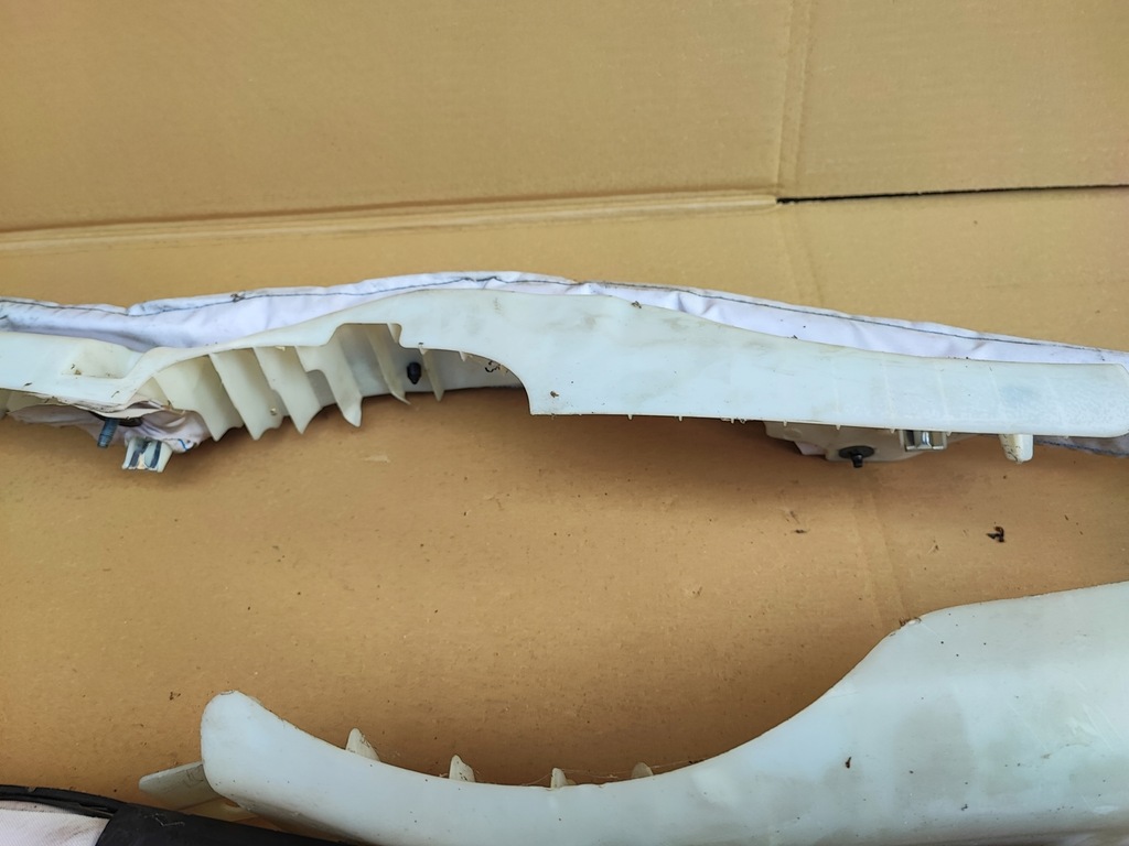 фото №6, Chrysler grand voyager iv шторка безопасности правая