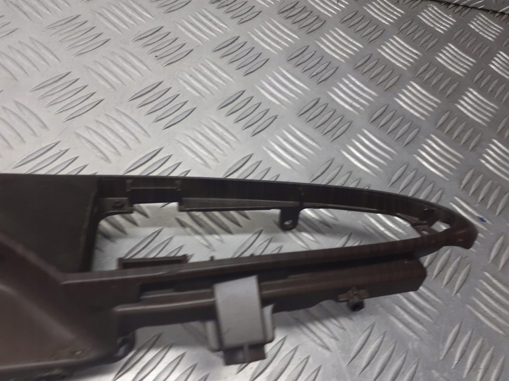 Держатель ручка дверь обшивка правая  перед fiat croma 2 Оригинал