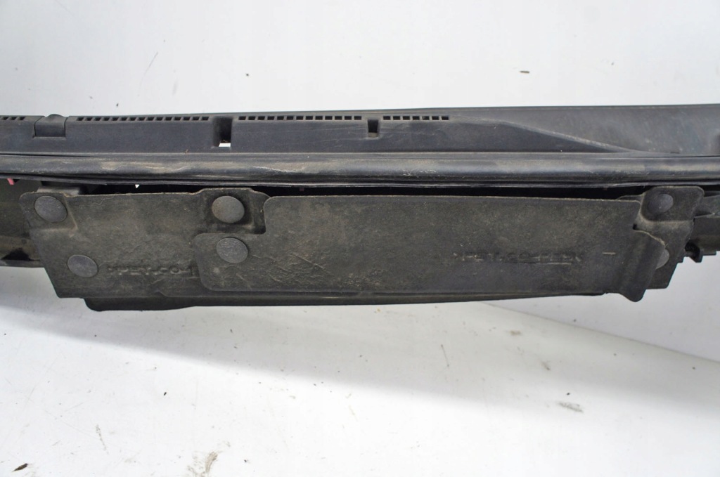 Tx117 renault koleos 2 жабо верхний 668625ha0a европа с Разборки