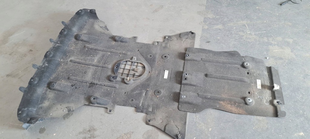 Jeep grand cherokee wl 2022 накладка нижня під  двигун коробка передач p68377818af в Україні