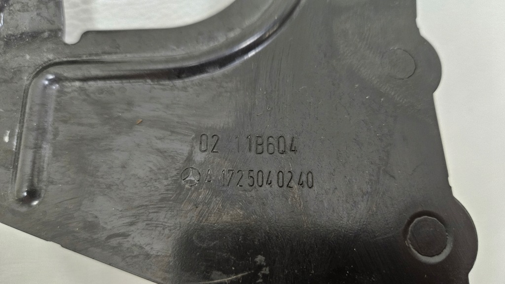 Кронштейн бачок mercedes slk w172 a1725040240 в Украине