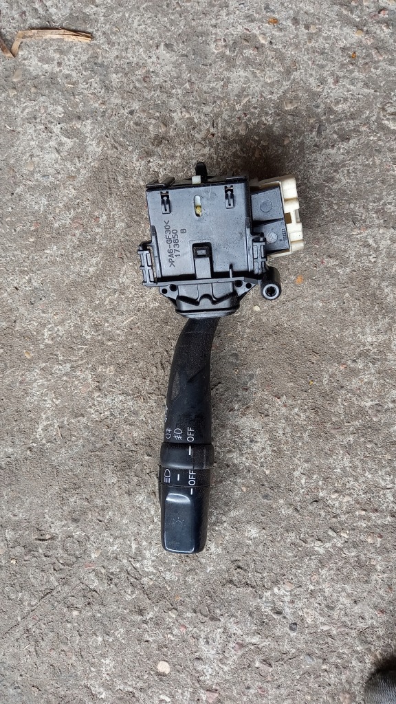 фото №1, Переключатель поворотники avensis t25 03r