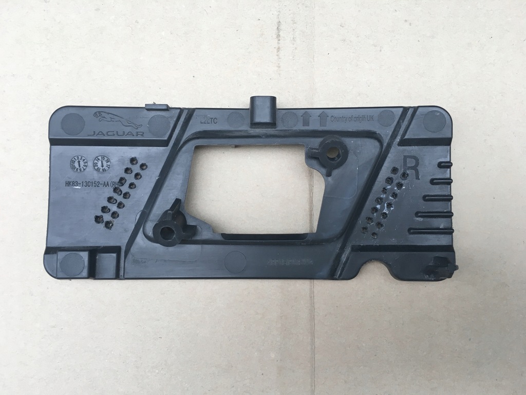 фото №1, Jaguar f-pace r-sport кронштейн розпилювача праве