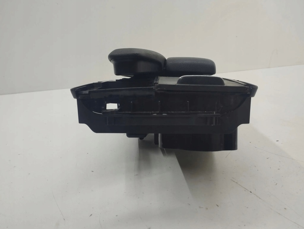 фото №9, Mercedes-benz c w204 2008 підлокітник тунель середнього