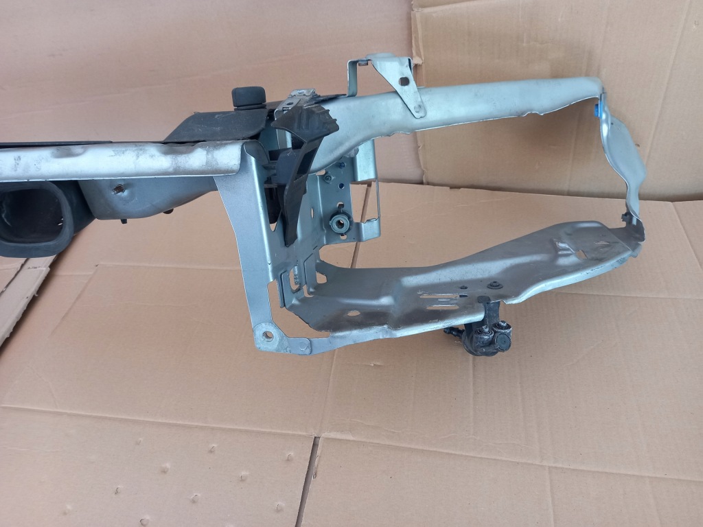 фото №4, Pas передний volvo v40 ii v50 lift 2007-2012