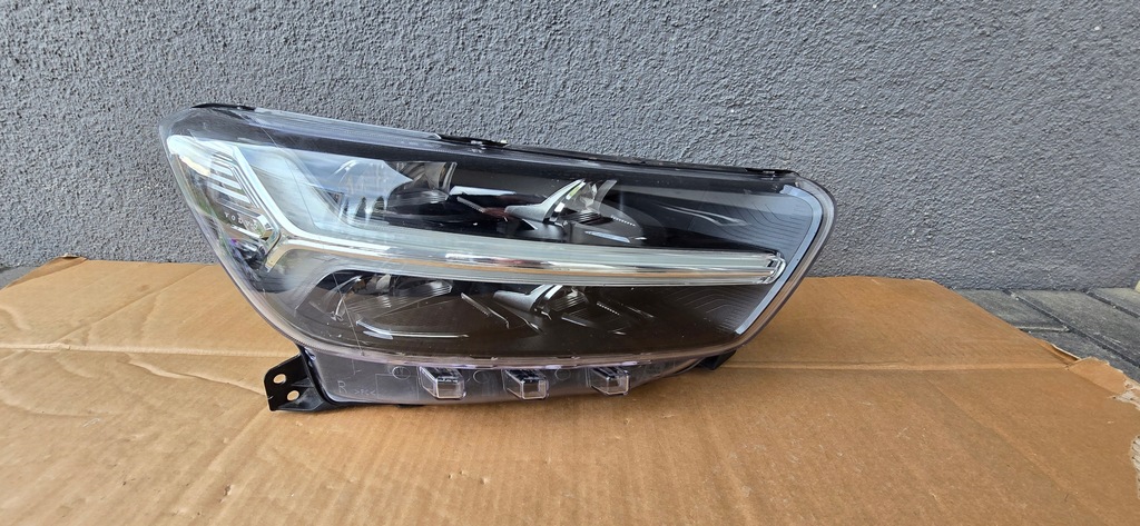 фото №1, Комплектна лампа volvo xc40 ii 18- full led перетворювач перед