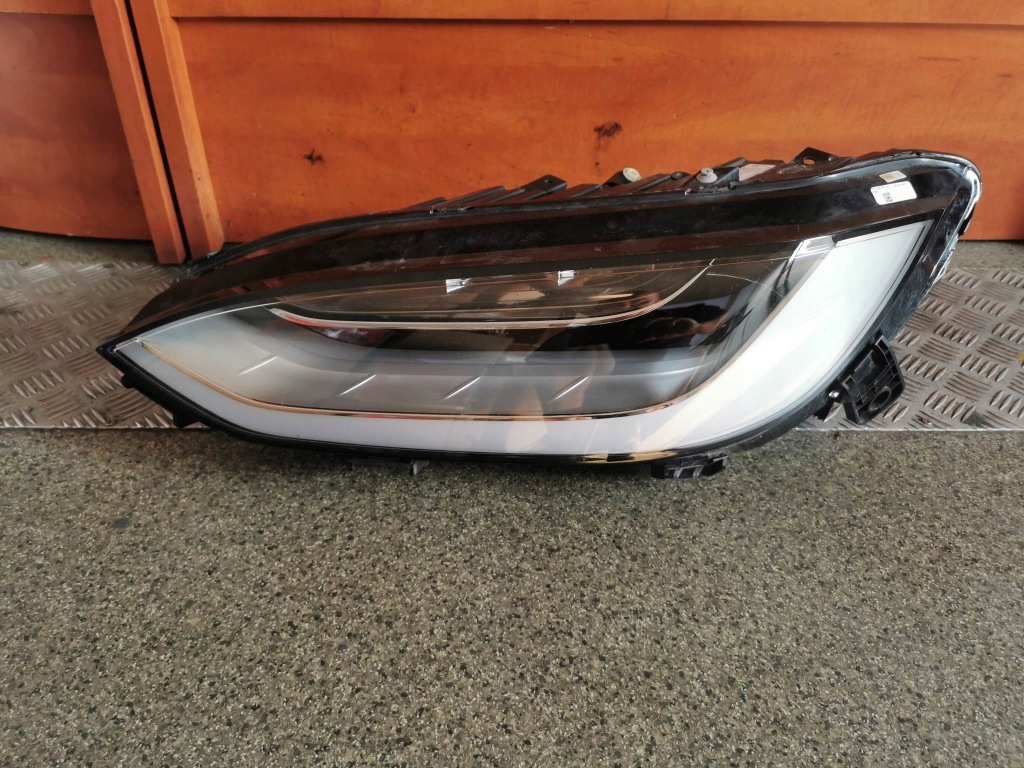Купити Фара перед лівий led європа  tesla x 103431800d