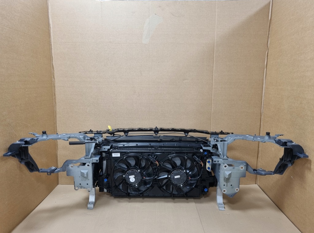 фото №13, Polestar 2 kompletny pas передний радиатор