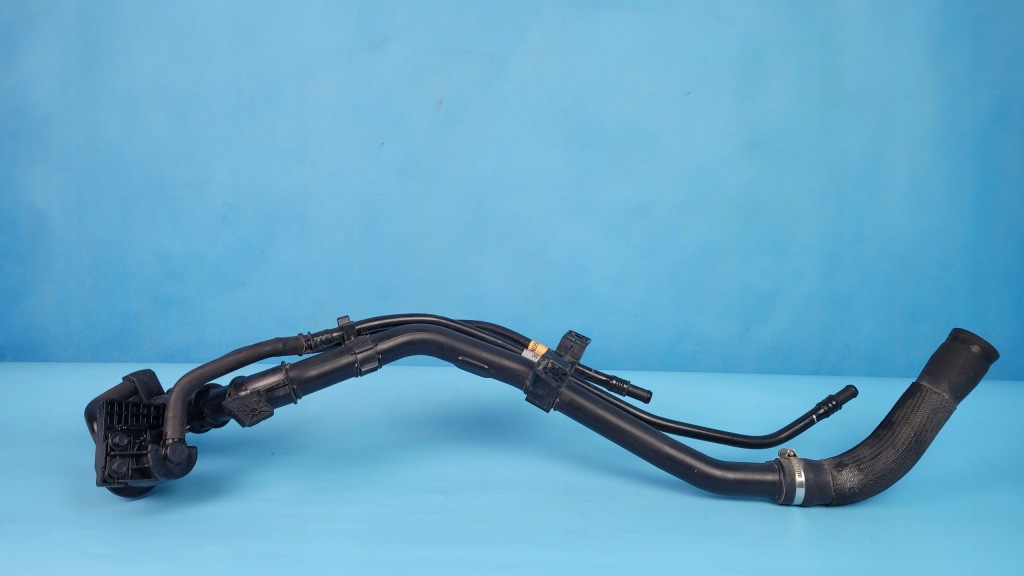 Kia sportage v 23r заливна горловина труба пального 31030-r2000 Недорого